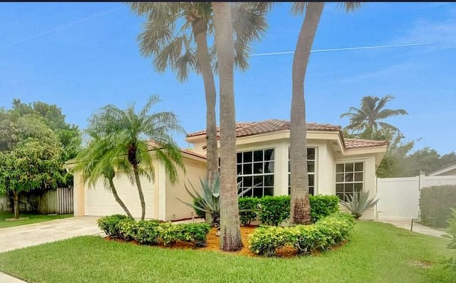 8252 White Rock Circle, Boynton Beach, FL 33436