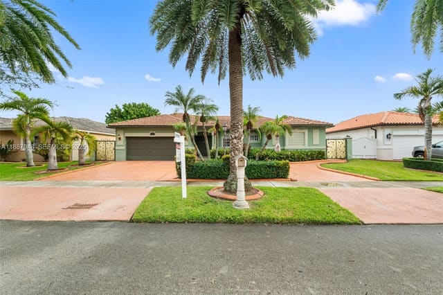 9010 NW 162nd Terrace, sold in Royal Garden Estates, Miami Lakes, FL
