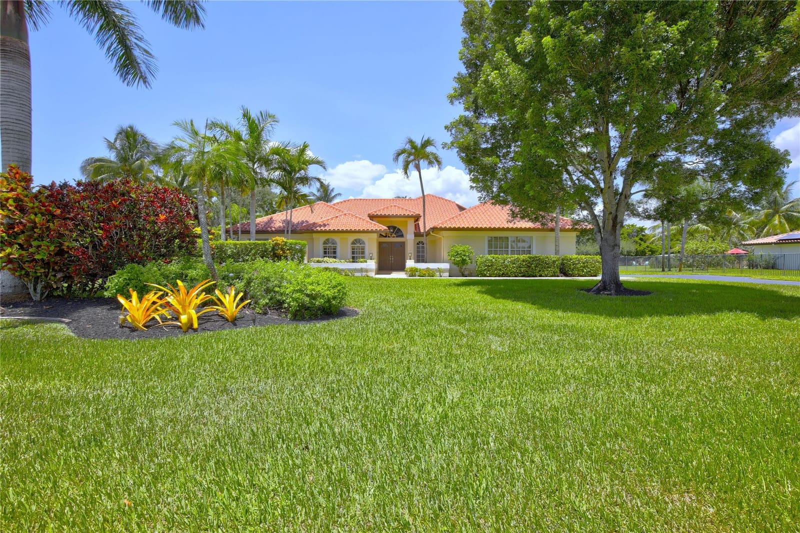 13841 Alexandria Court, Davie, FL 33325 photo 16