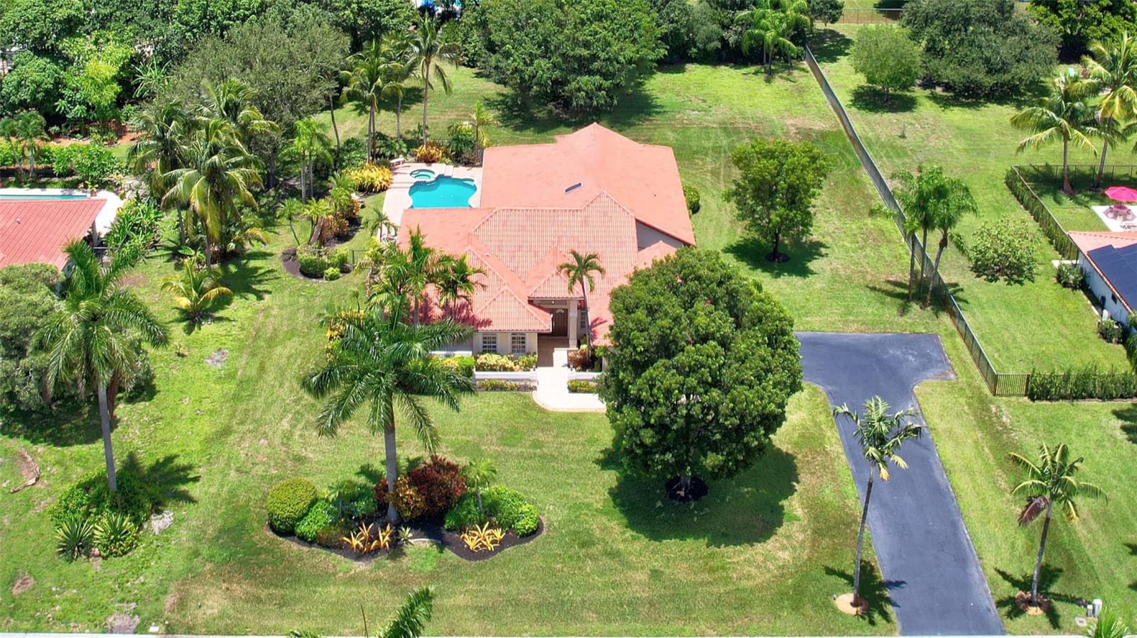 13841 Alexandria Court — photo 4