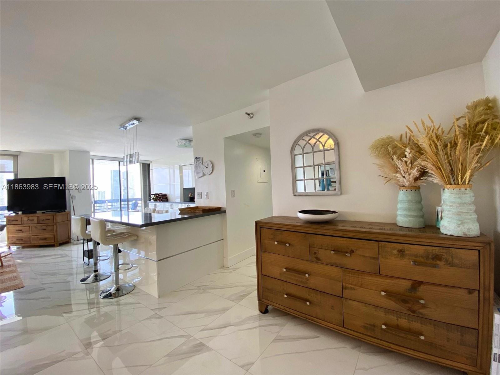 3530 Mystic Pointe Drive 3014 — photo 2