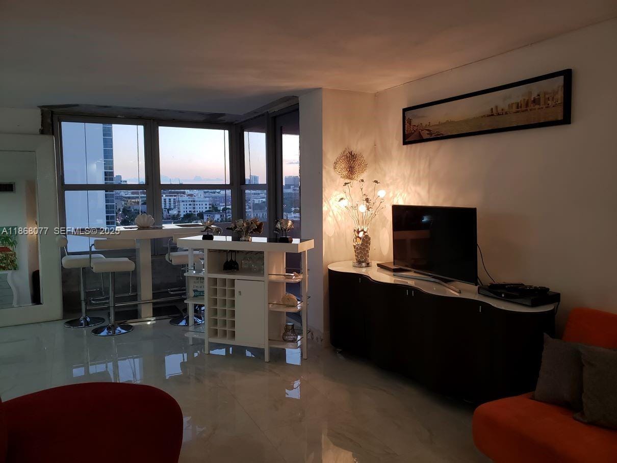 2899 Collins Avenue 1516, Miami Beach, FL 33140 photo 13