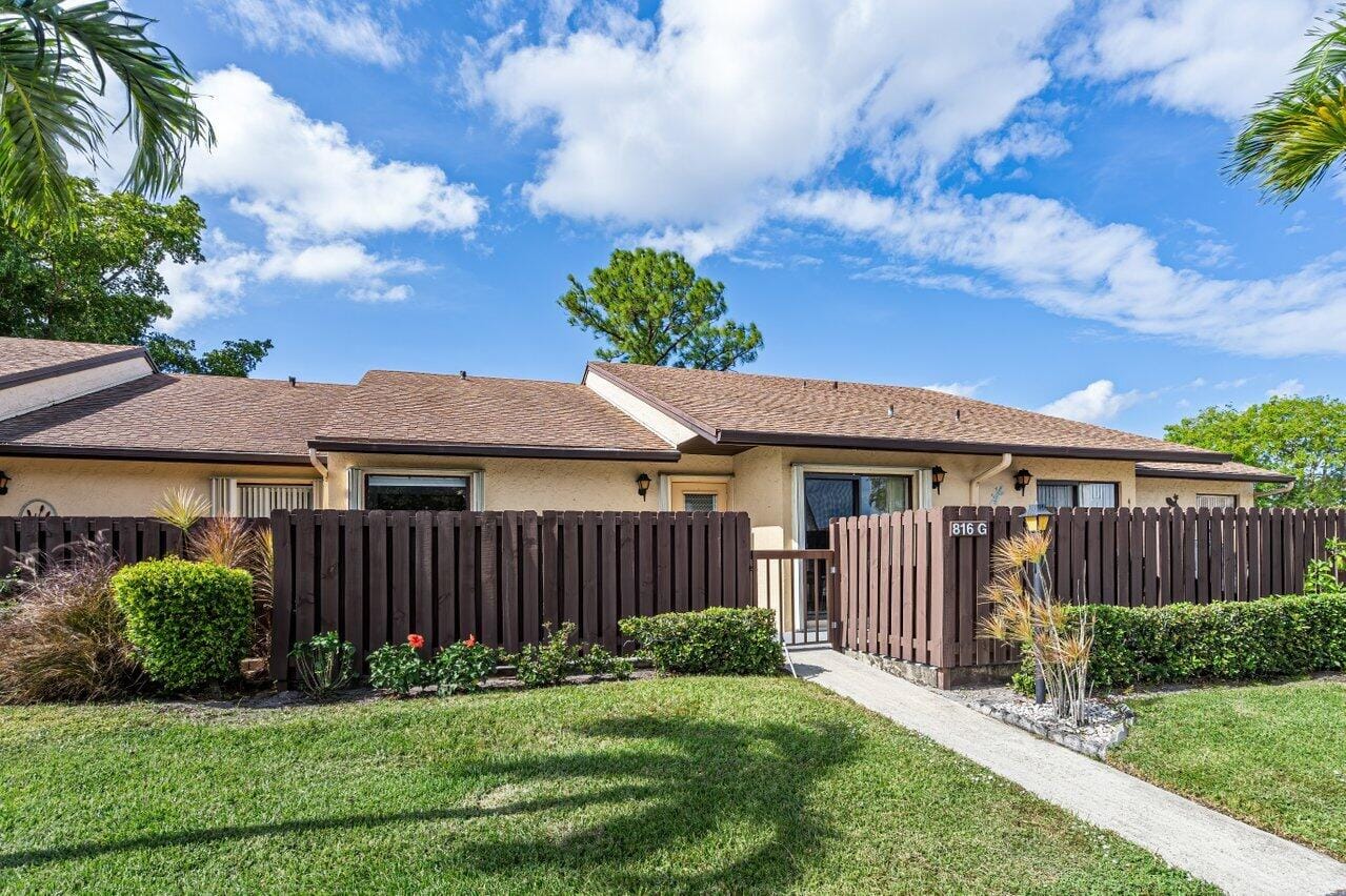 816 Sky Pine Way G — photo 2