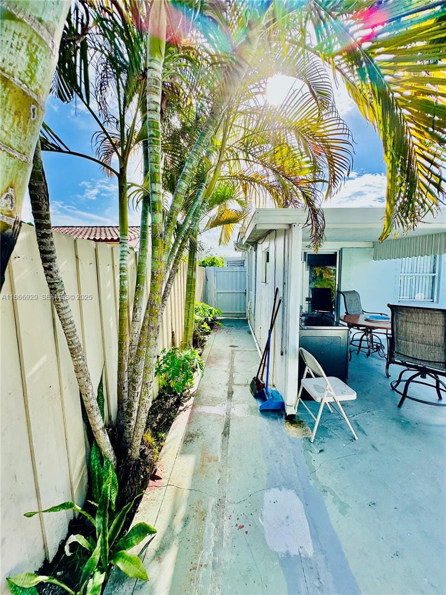 560 SW 71st Court, Miami, FL 33144 photo 29