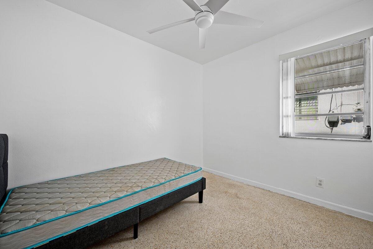 309 SW 7th Street, Hallandale Beach, FL 33009 photo 9