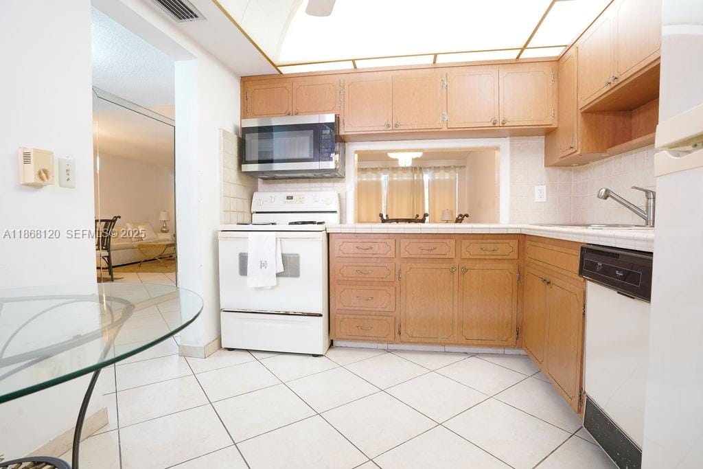 215 SE 3rd Avenue 401D — photo 5