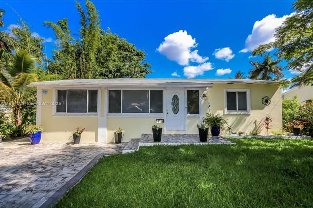 1415 Fletcher Street, Hollywood, FL 33020
