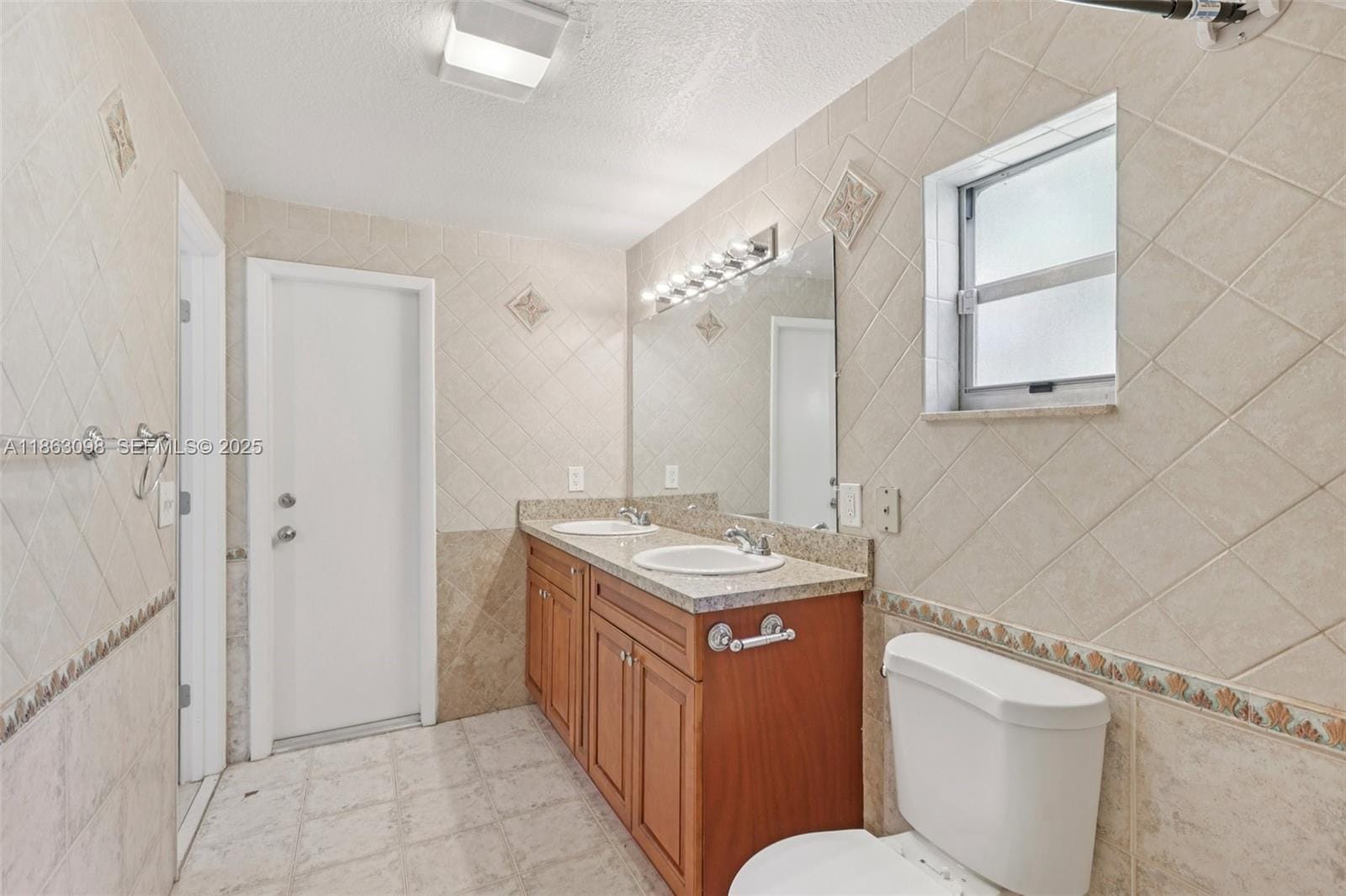 19110 N Miami Avenue, Miami Gardens, FL 33169 photo 28