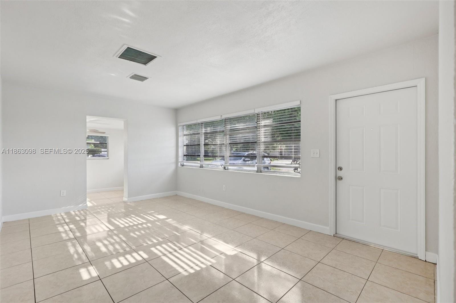 19110 N Miami Avenue, Miami Gardens, FL 33169 photo 7