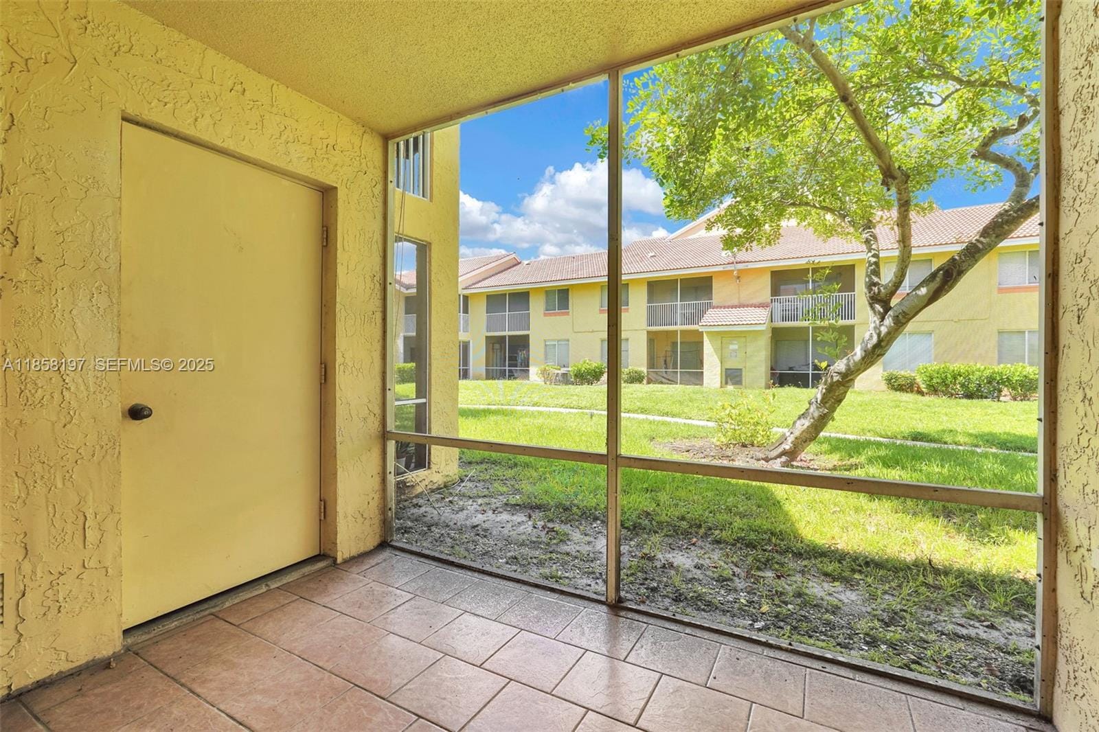 1146 Coral Club Drive 1146, Coral Springs, FL 33071 photo 29