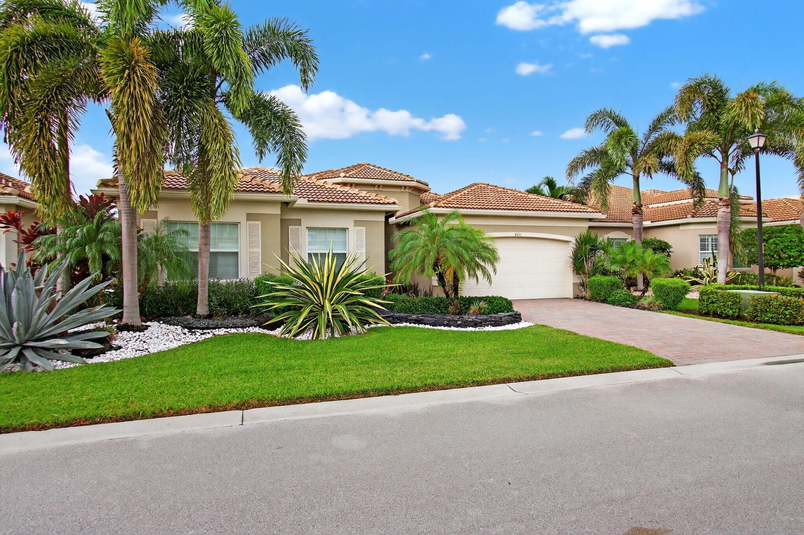 8211 Green Mountain Road, Boynton Beach, FL 33473