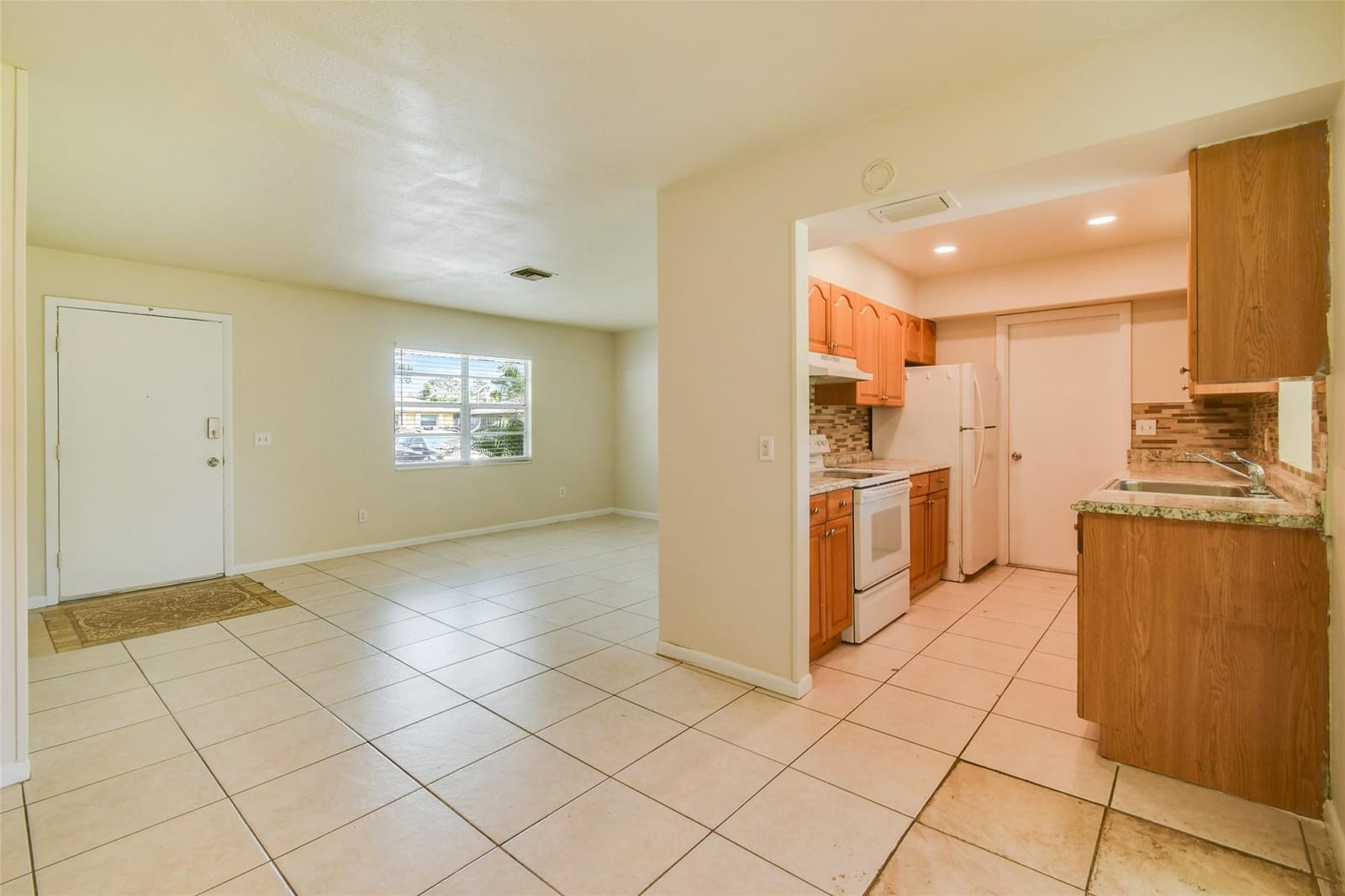 458 SE Galleon Lane, Port St. Lucie, FL 34983 photo 7