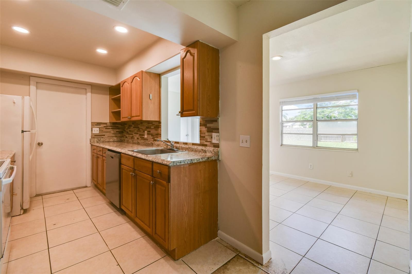 458 SE Galleon Lane, Port St. Lucie, FL 34983 photo 9