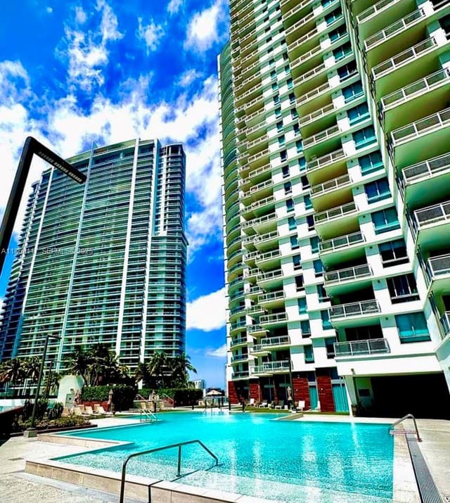 350 S Miami Avenue 1410, Miami, FL 33130