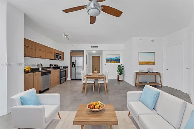 350 S Miami Avenue 3013, Miami, FL 33130