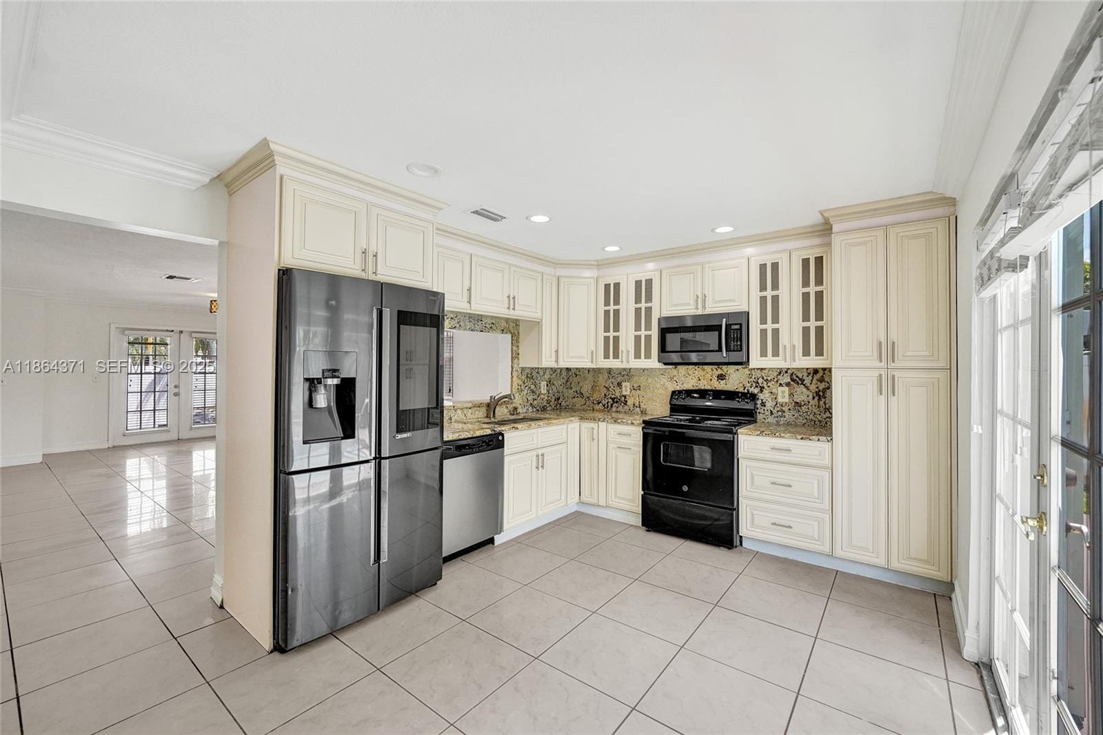 9950 SW 12th Street, Pembroke Pines, FL 33025 photo 13
