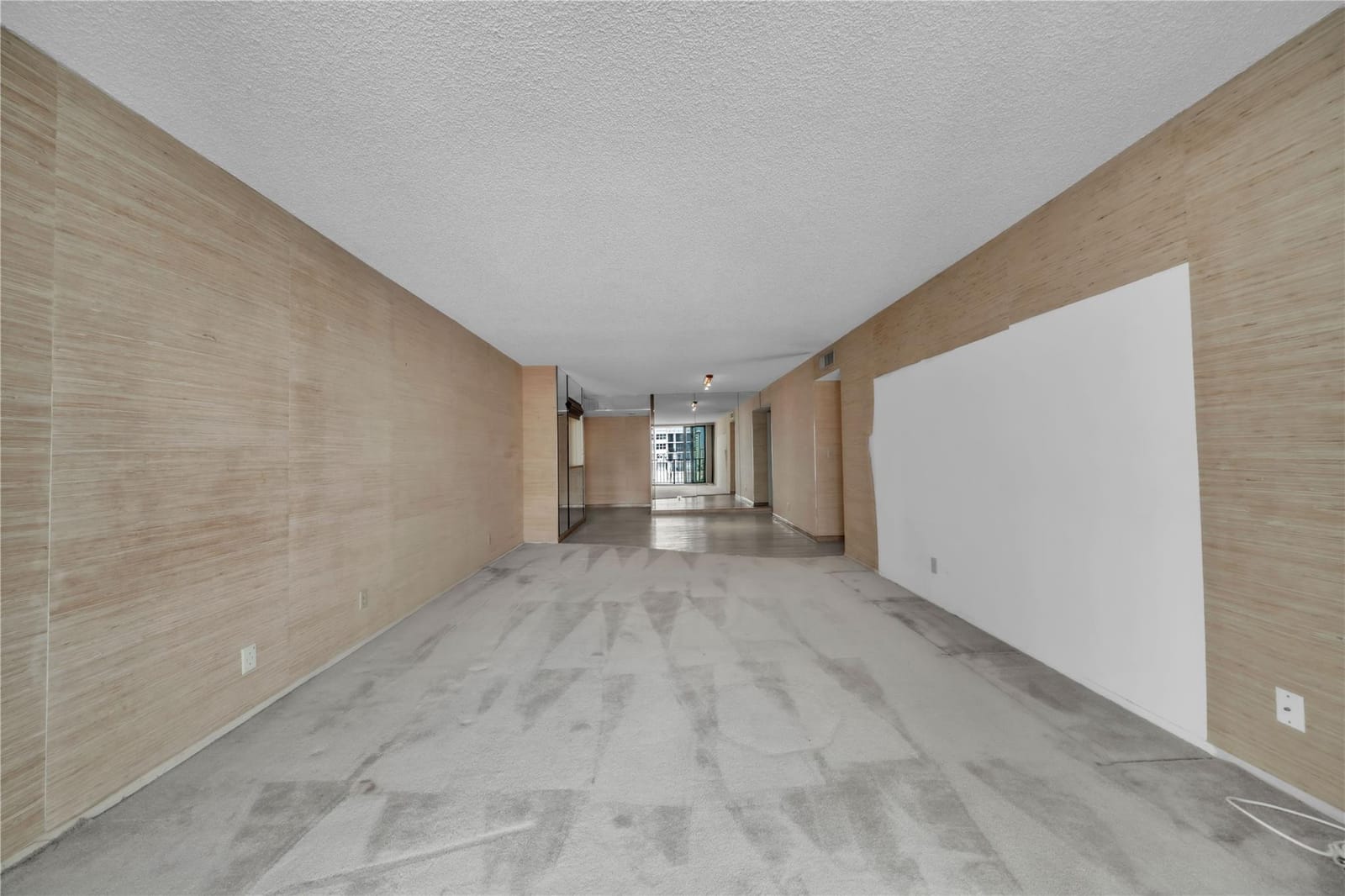2401 S Ocean Drive 505 — photo 11