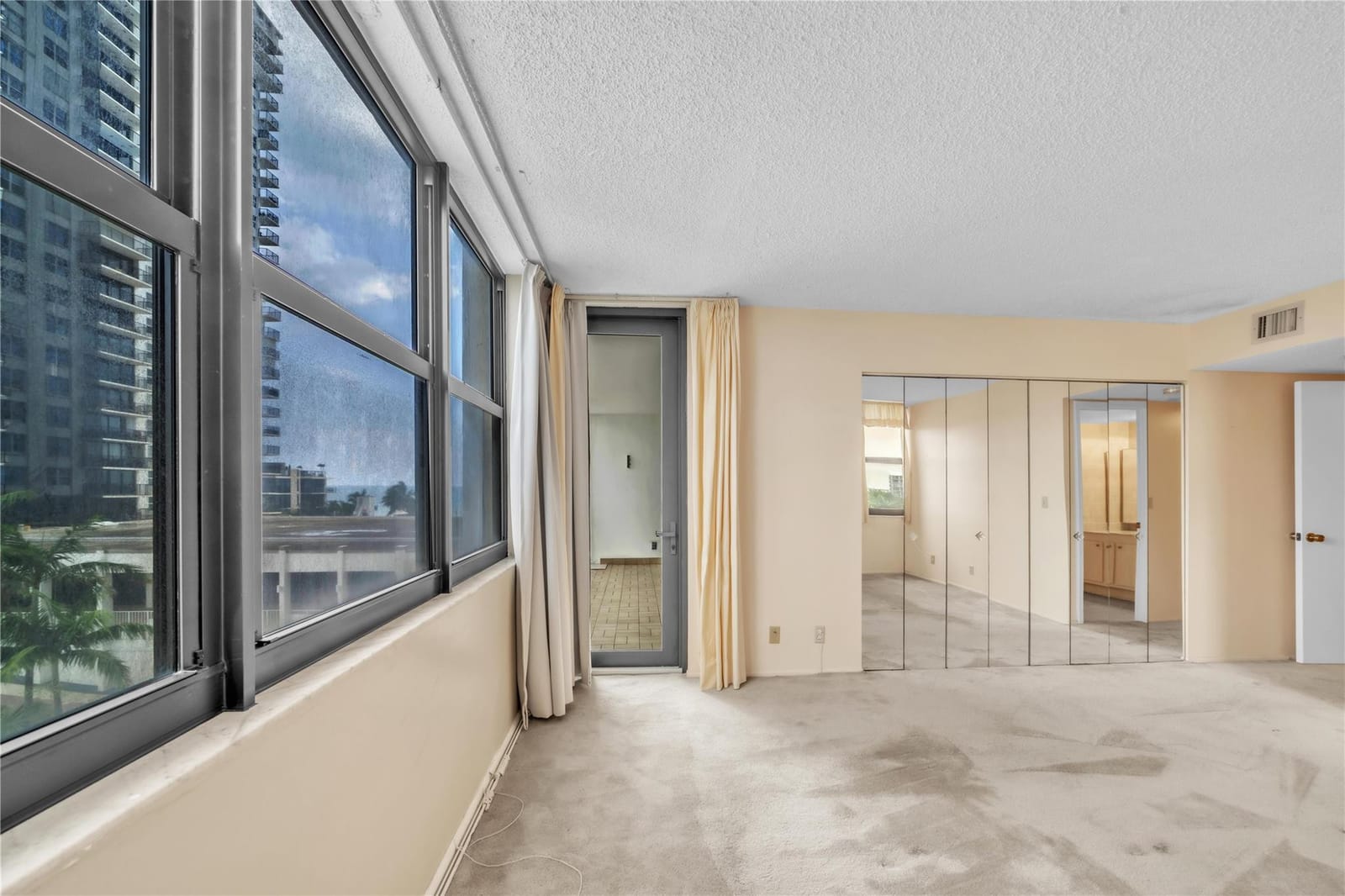 2401 S Ocean Drive 505, Hollywood, FL 33019 photo 18
