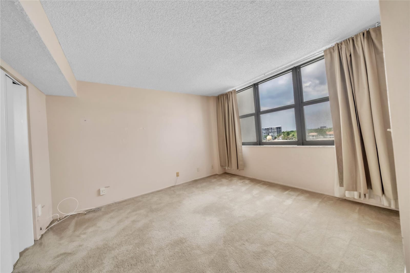2401 S Ocean Drive 505 — photo 6