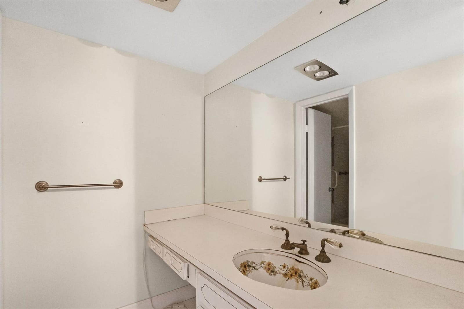 3100 NE 49th Street 1105 — photo 12