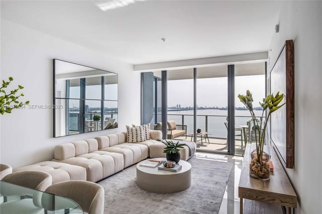 700 NE 24 Street 1802, sold in Aria Reserve South, Miami, FL