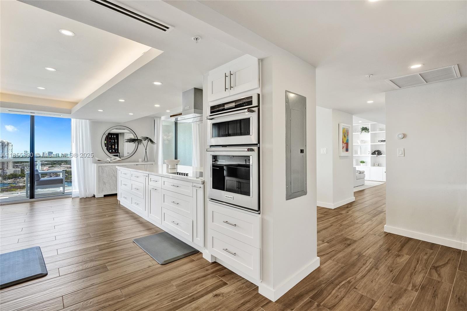 9 Island Avenue 1814 — photo 11