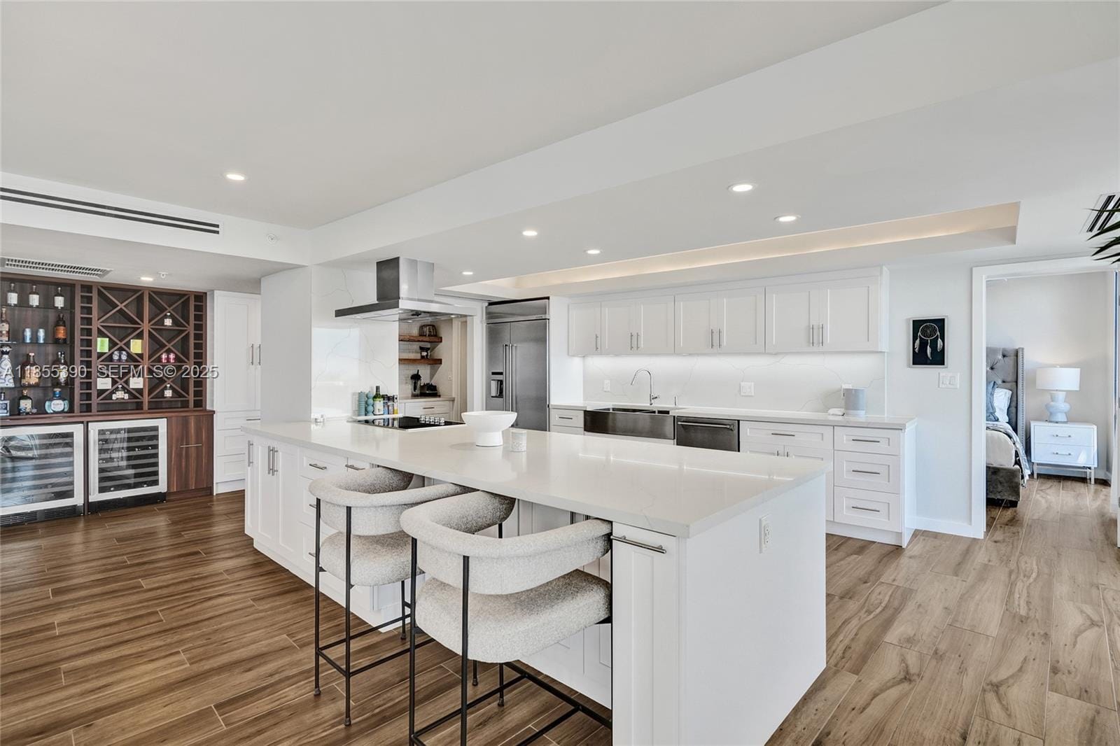 9 Island Avenue 1814 — photo 10