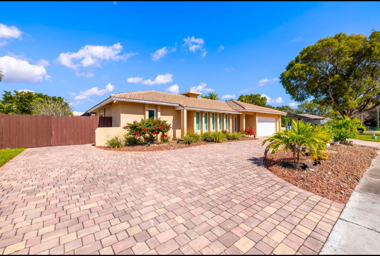 5921 SW 17th Court, Plantation, FL 33317, Plantation