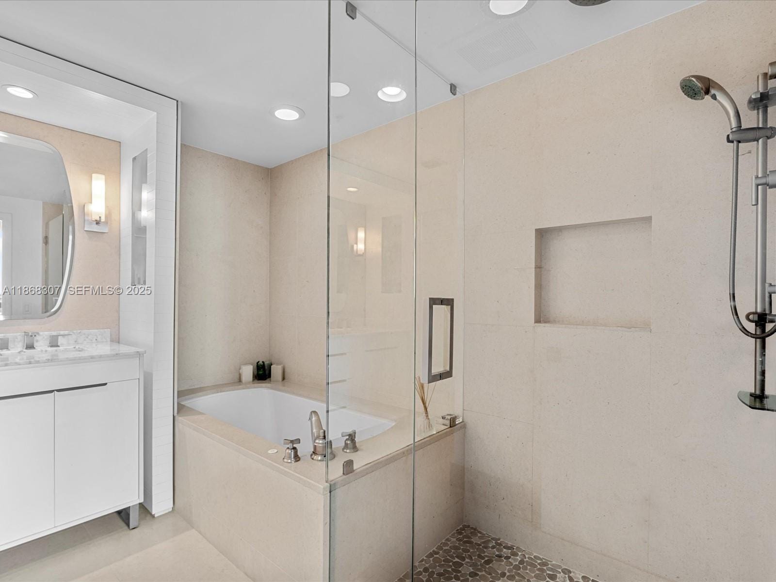 6899 Collins Avenue 1010, Miami Beach, FL 33141 photo 18