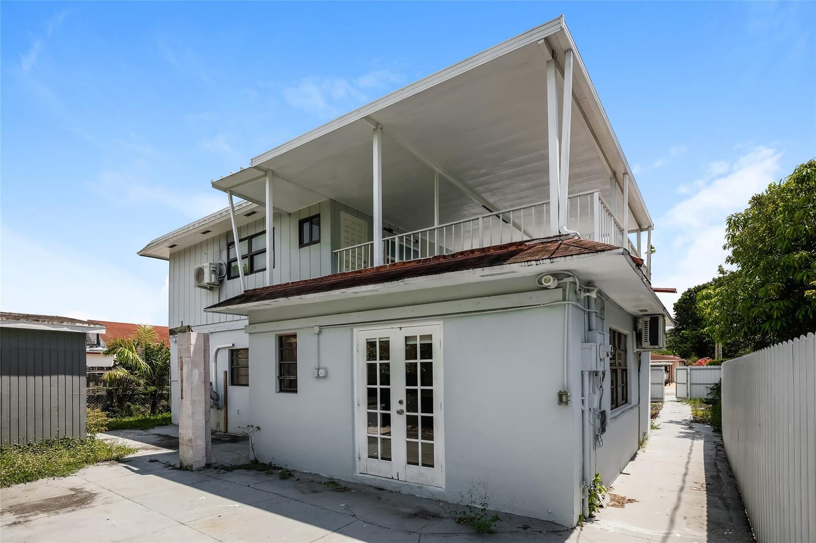 3281 NW 14th Terrace, Miami, FL 33125 photo 2