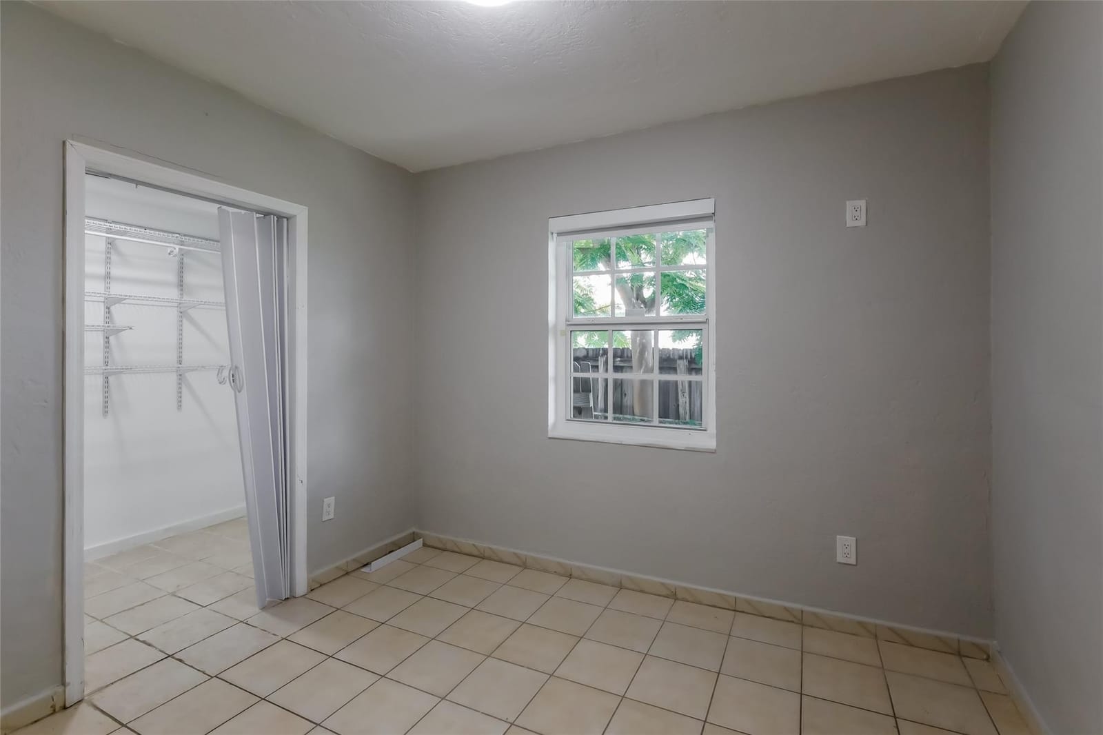 3281 NW 14th Terrace, Miami, FL 33125 photo 13