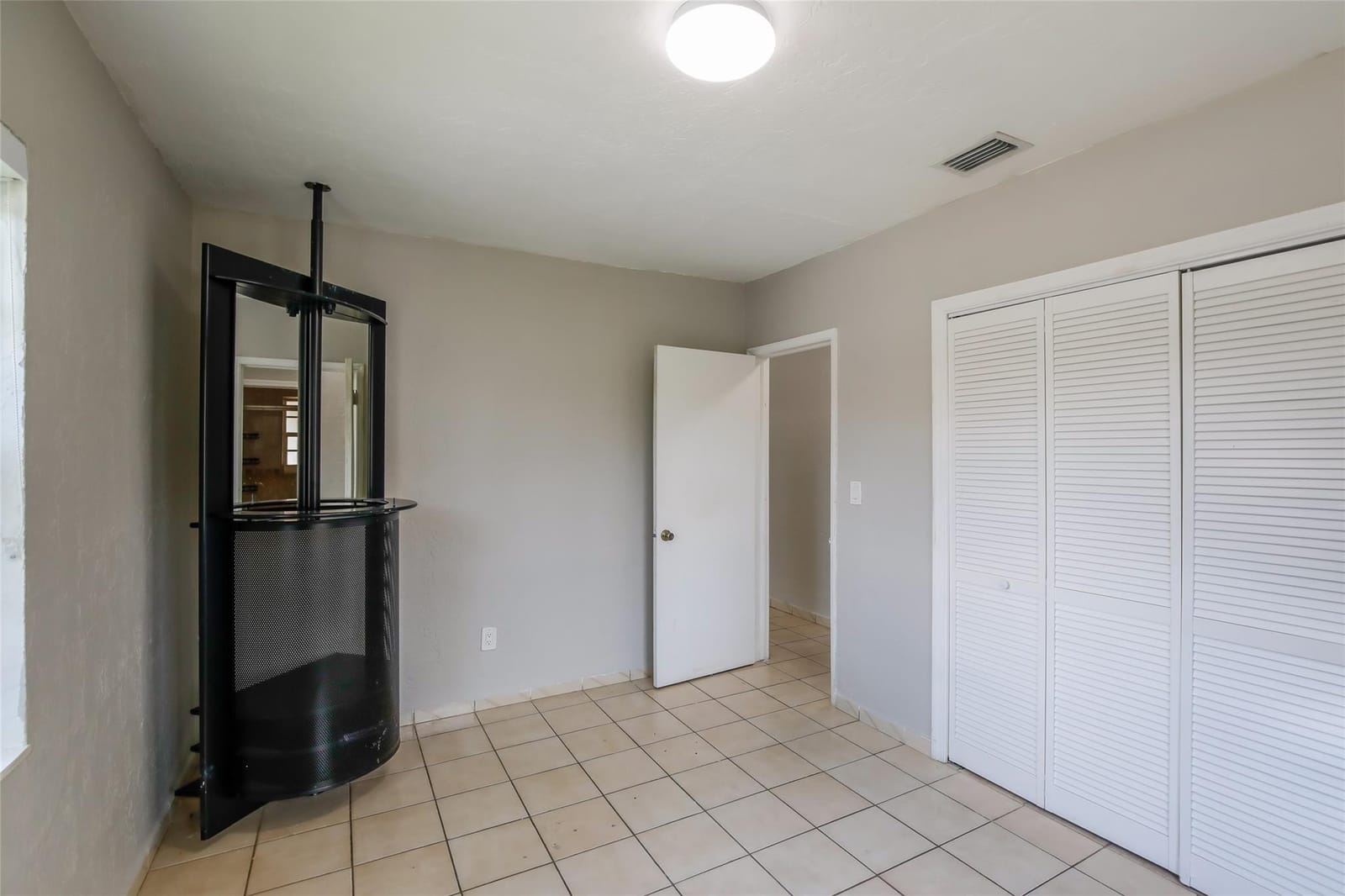 3281 NW 14th Terrace, Miami, FL 33125 photo 14
