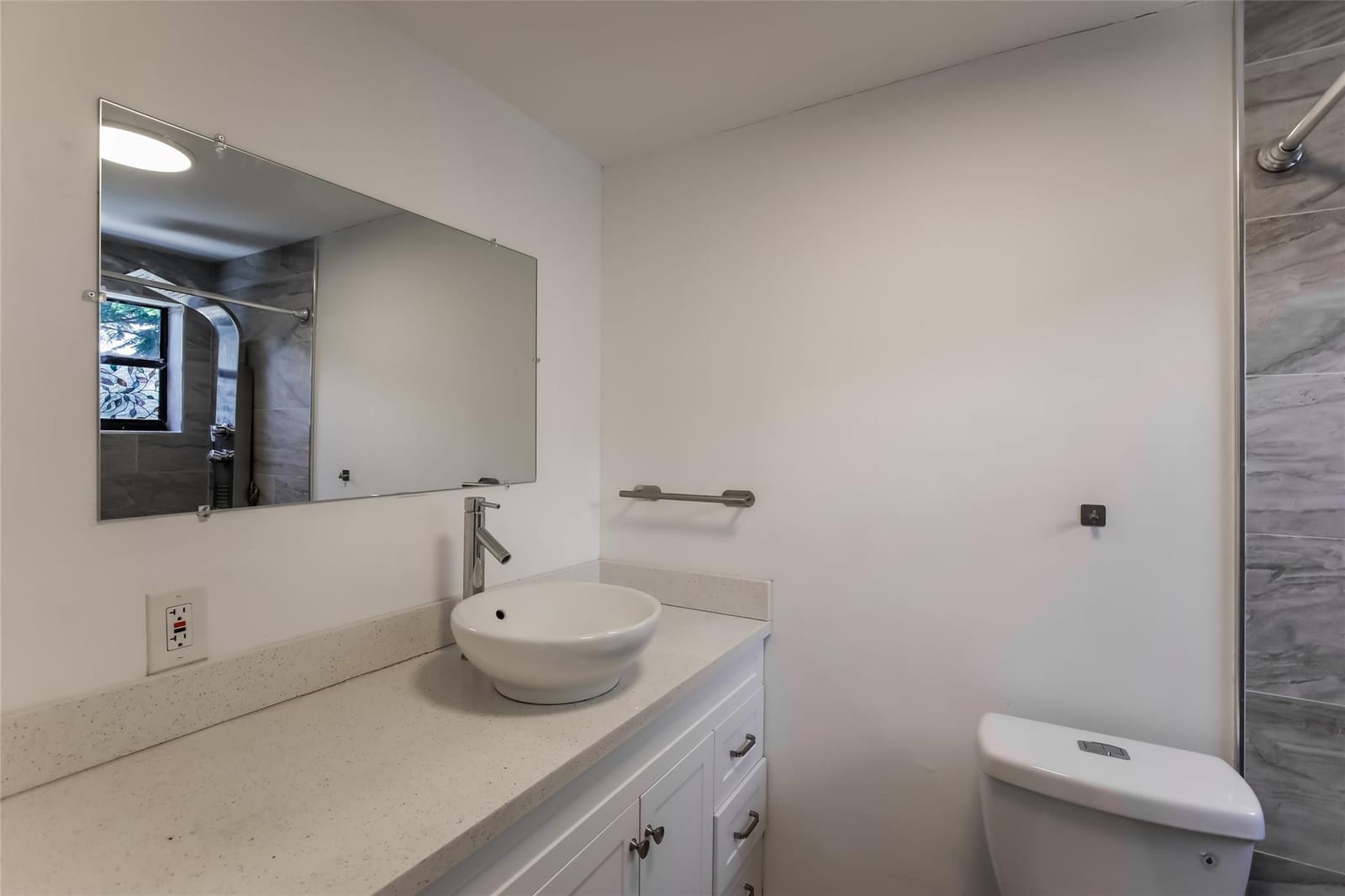 3281 NW 14th Terrace, Miami, FL 33125 photo 5