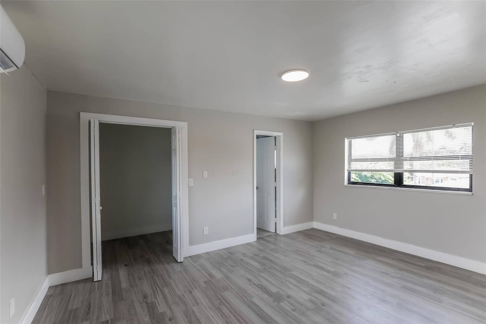 3281 NW 14th Terrace, Miami, FL 33125 photo 8