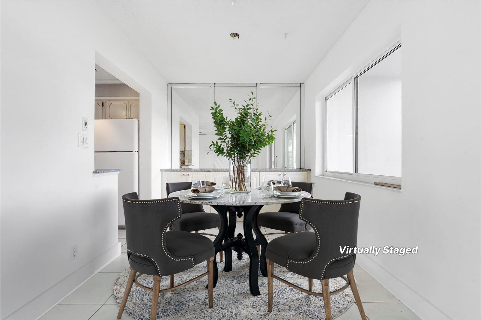 1001 N Riverside Drive 104 — photo 4