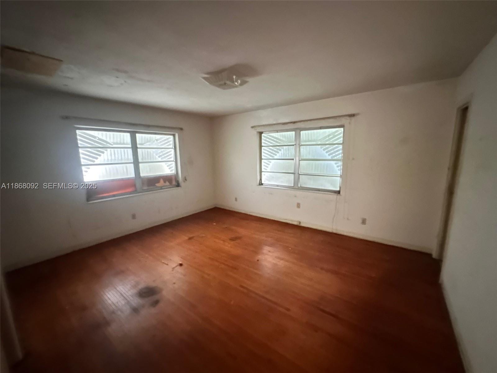 102 SW 1st Avenue, Hallandale Beach, FL 33009 photo 17