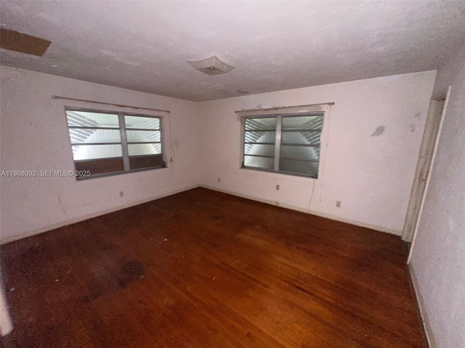 102 SW 1st Avenue, Hallandale Beach, FL 33009 photo 19