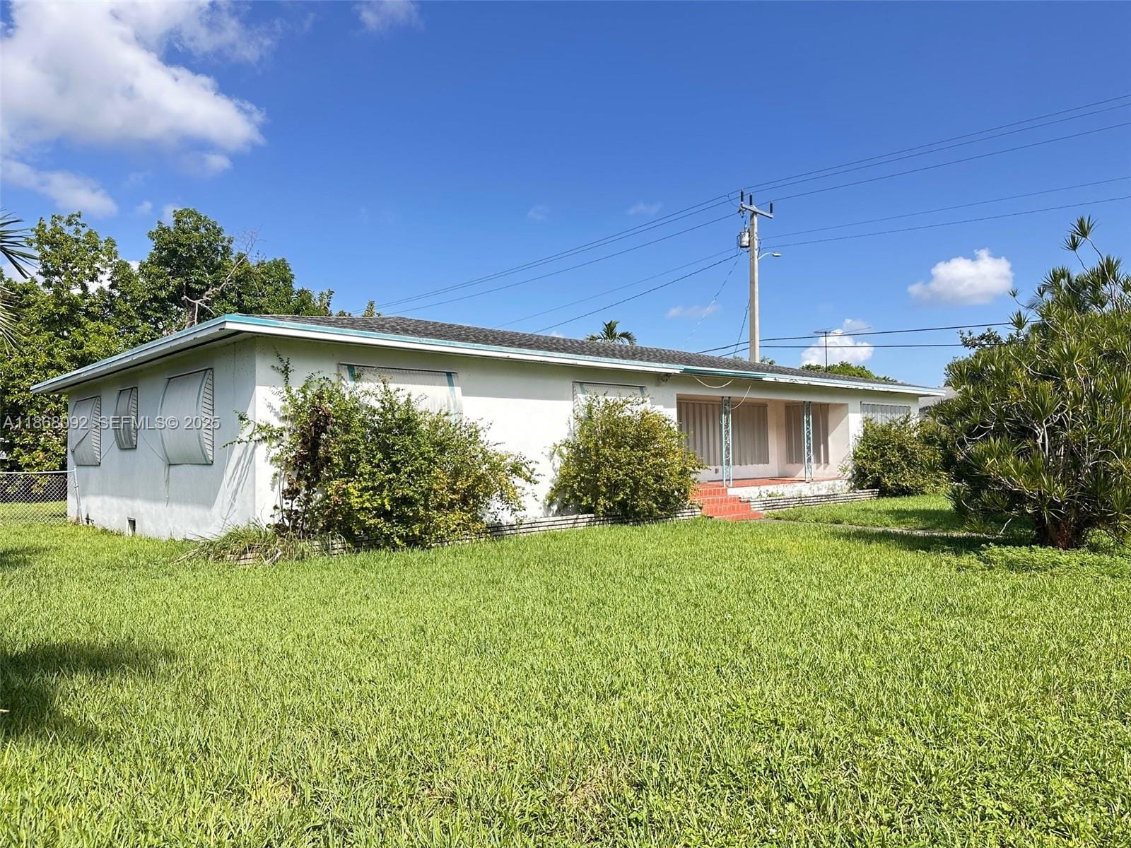 102 SW 1st Avenue, Hallandale Beach, FL 33009 photo 4