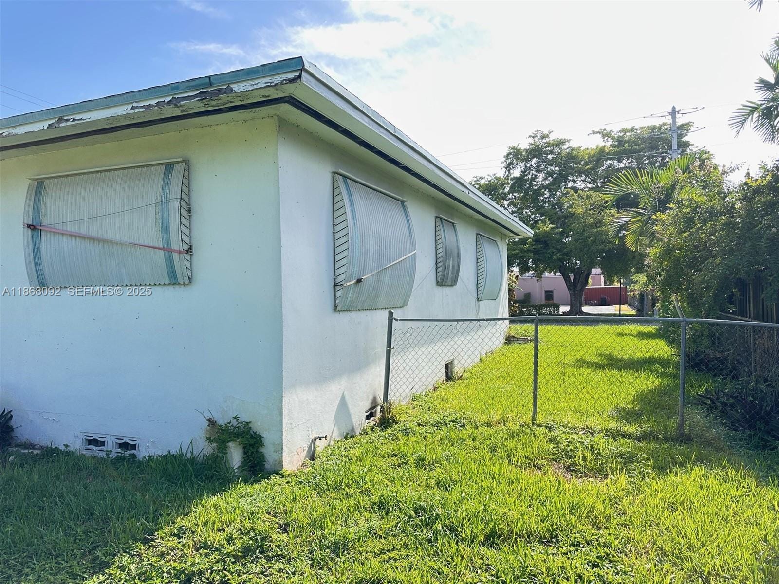 102 SW 1st Avenue, Hallandale Beach, FL 33009 photo 7