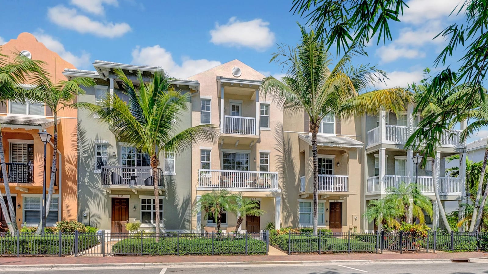 108 SW 1st Avenue, Delray Beach, FL 33444