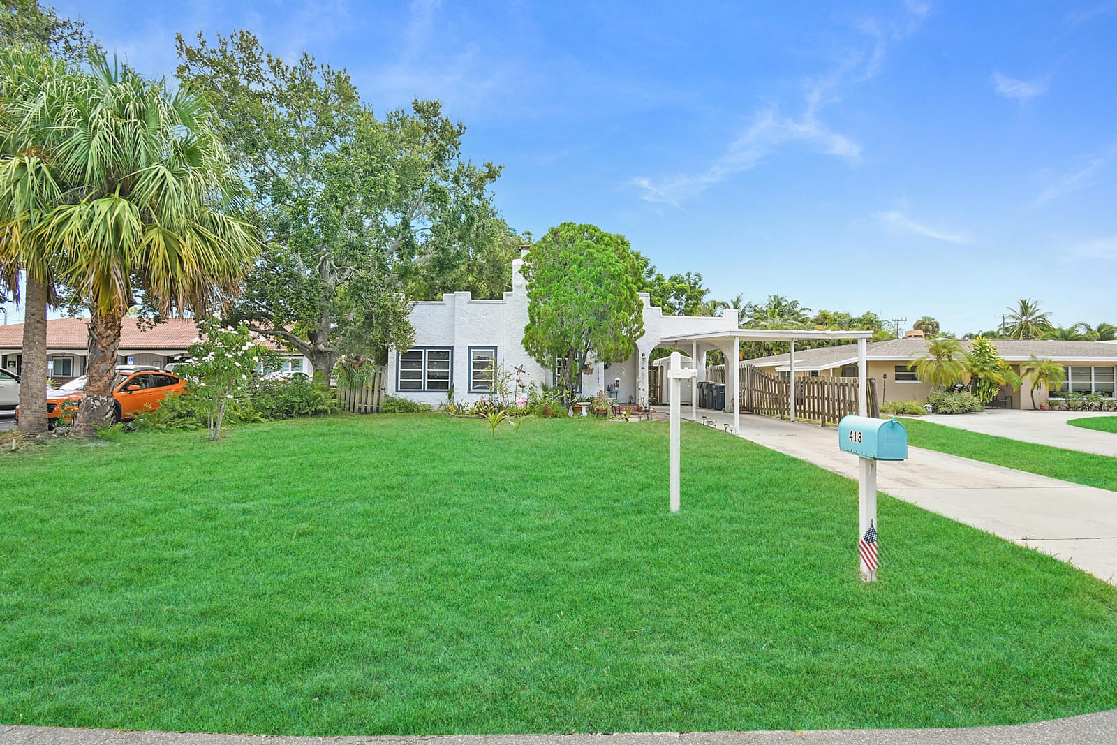413 SE Hibiscus Avenue, Stuart, FL 34996 photo 2