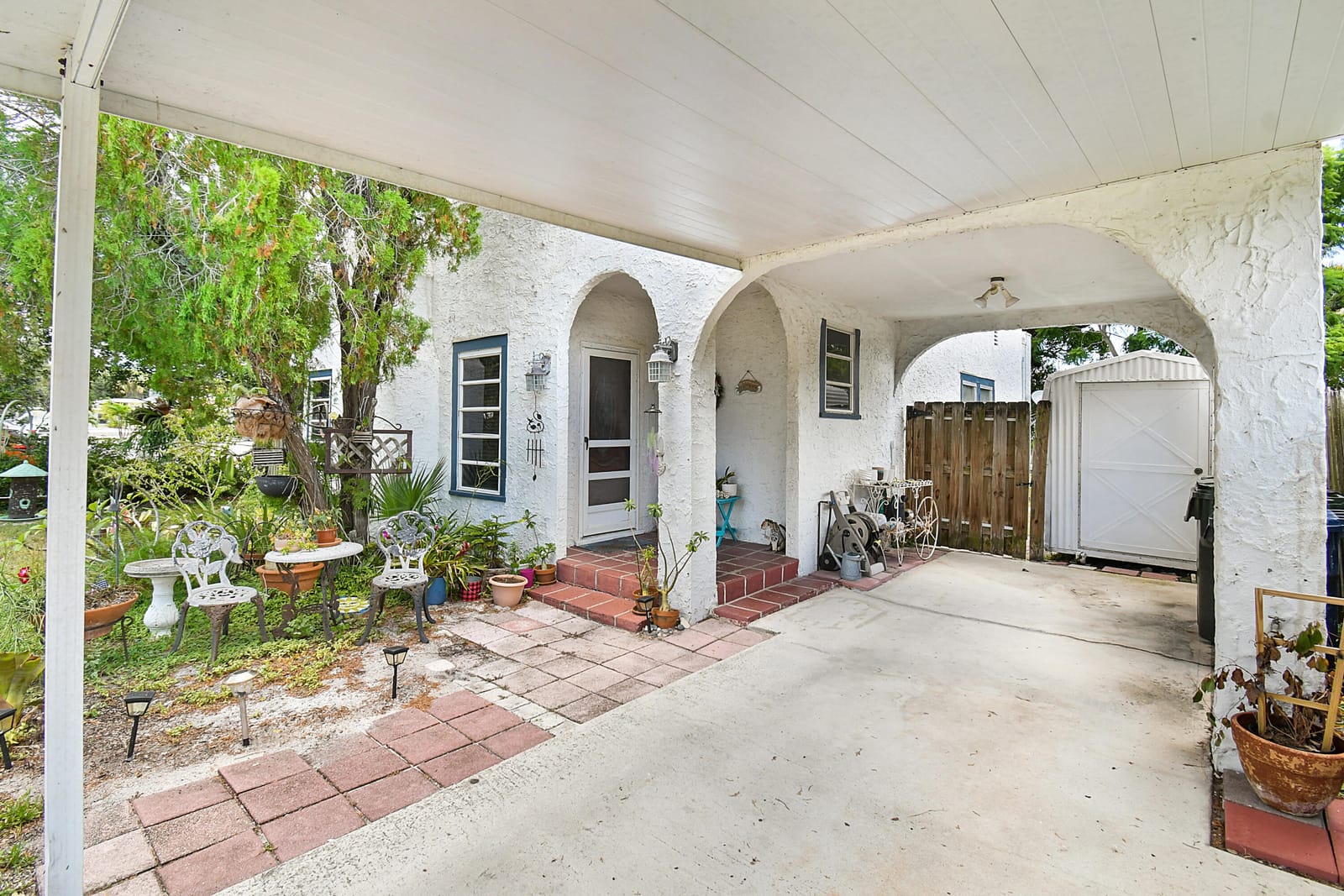 413 SE Hibiscus Avenue, Stuart, FL 34996 photo 4