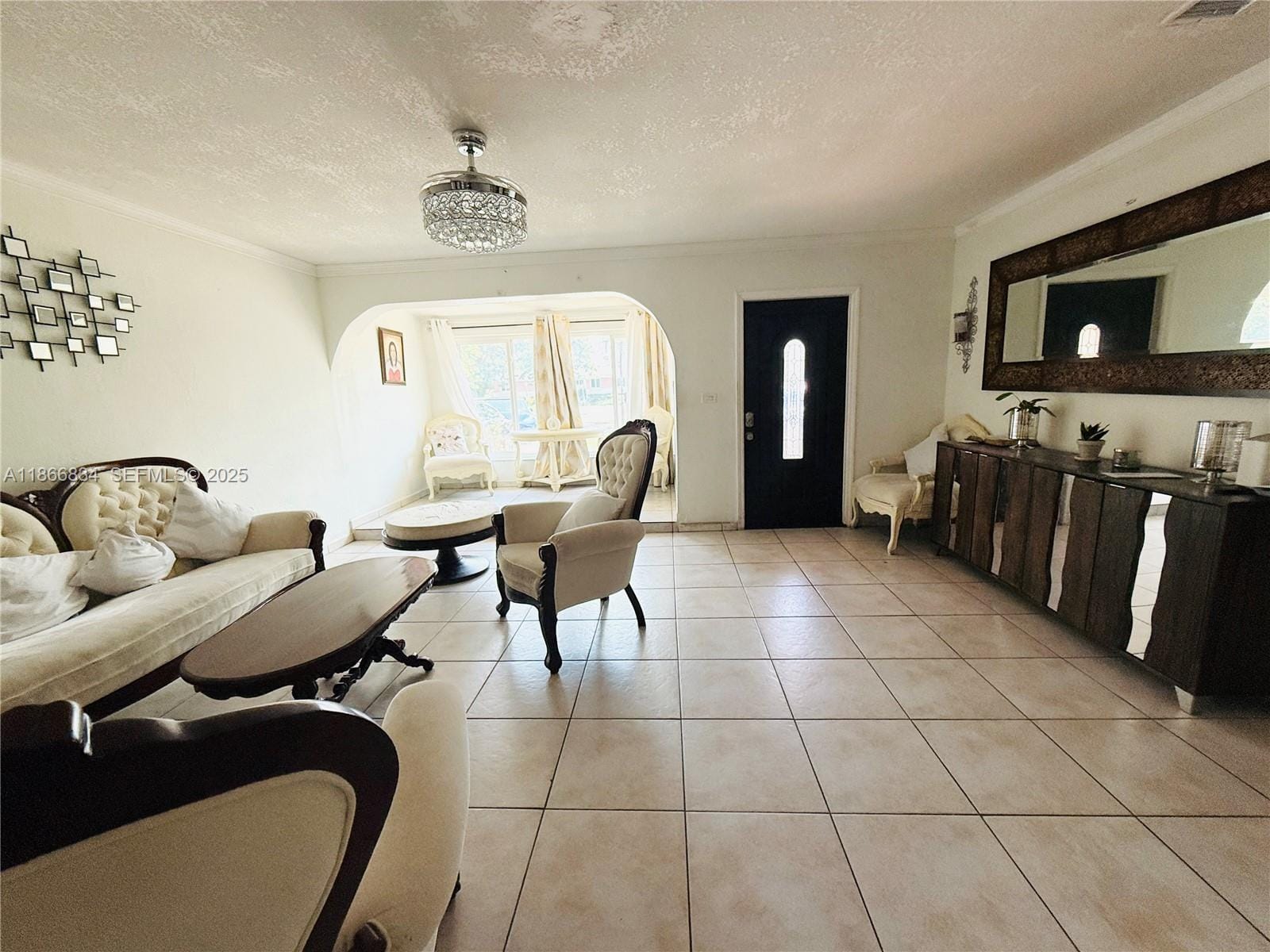 6360 W 8th Avenue, Hialeah, FL 33012 photo 2