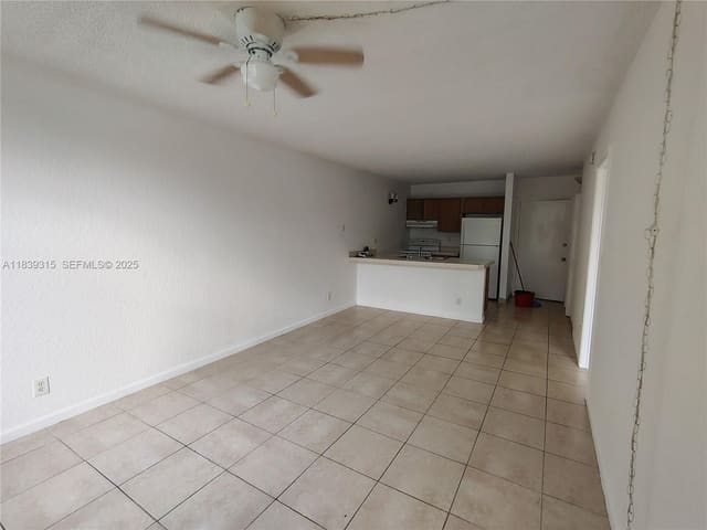 2401 Riverside Drive 203-B, Coral Springs, FL 33065