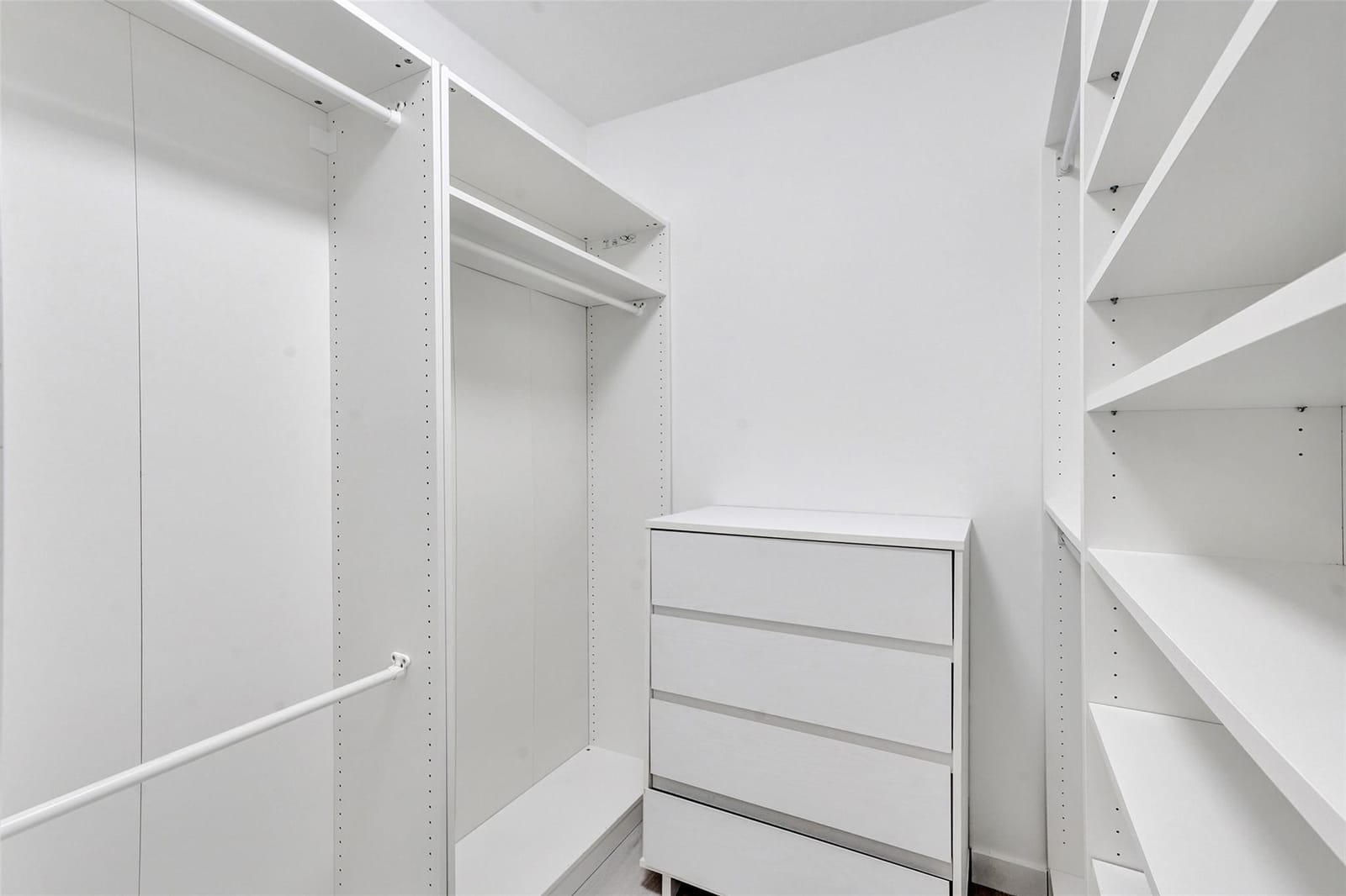 4407 NW 20th Street 450 — photo 11