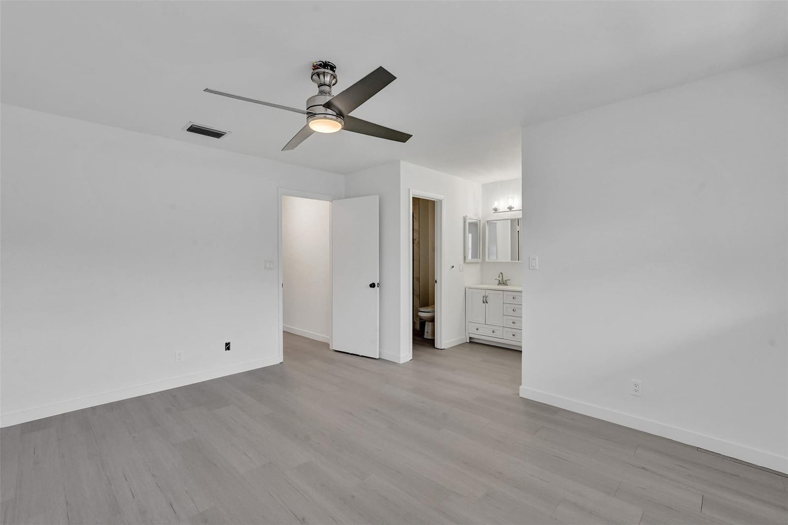 4407 NW 20th Street 450, Coconut Creek, FL 33066 photo 13