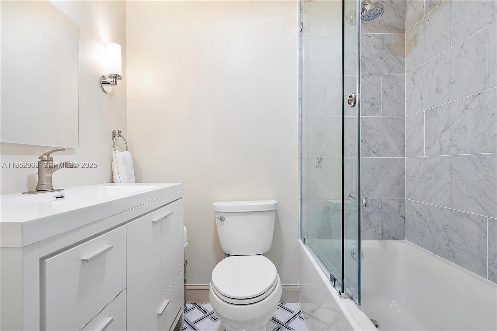 4310 Santa Maria Street, Coral Gables, FL 33146 photo 10