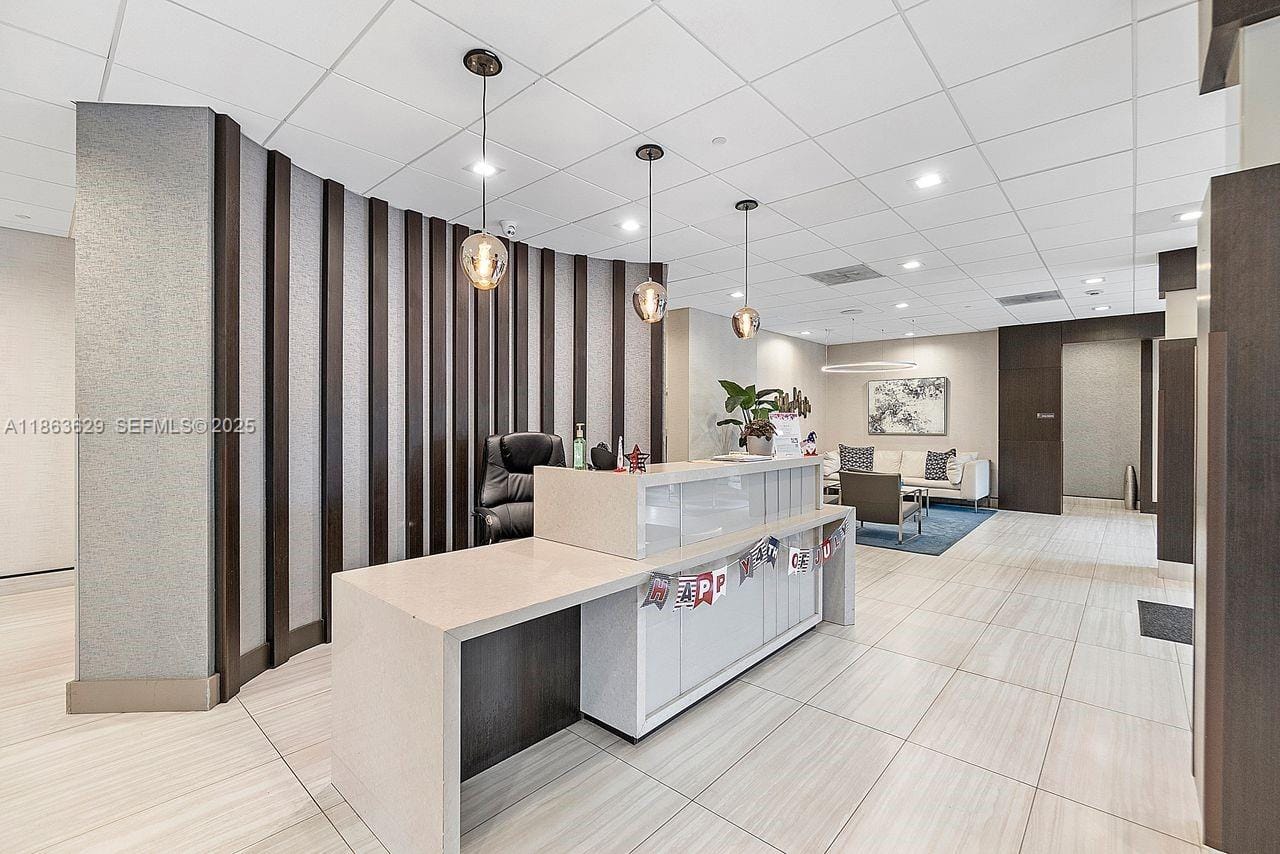 90 Edgewater Drive 820 — photo 2