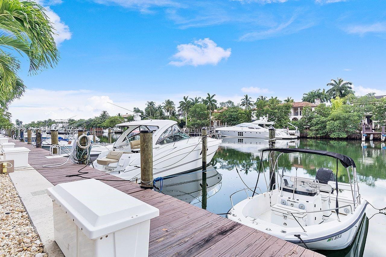 90 Edgewater Drive 820 — photo 4