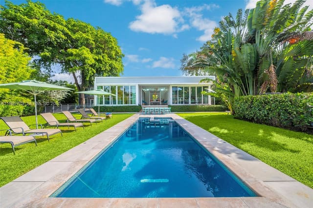 1000 NE Little River Drive, sold in Haynsworth Village, Miami, FL